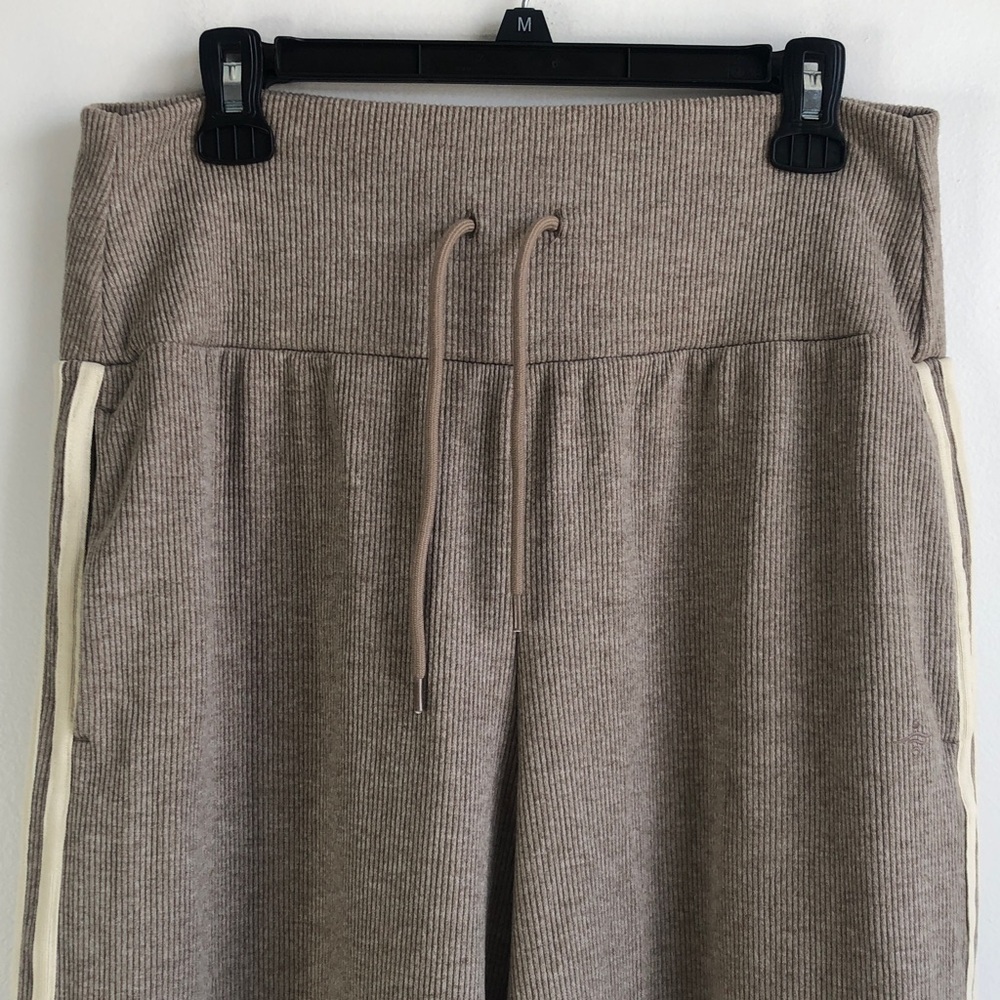 Halara Taupe Wide Leg Lounge Pants - Picture 2 of 6